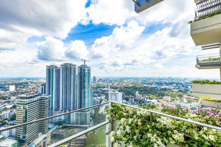 view4-768x512_12_11zon